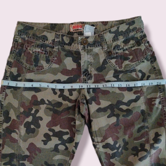 No Boundaries Green Camouflage Shorts Size Juniors 11 - Picture 8 of 9